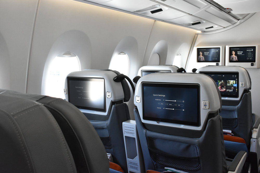 Singapore-Airlines-A350-Premium-Economy-Screen